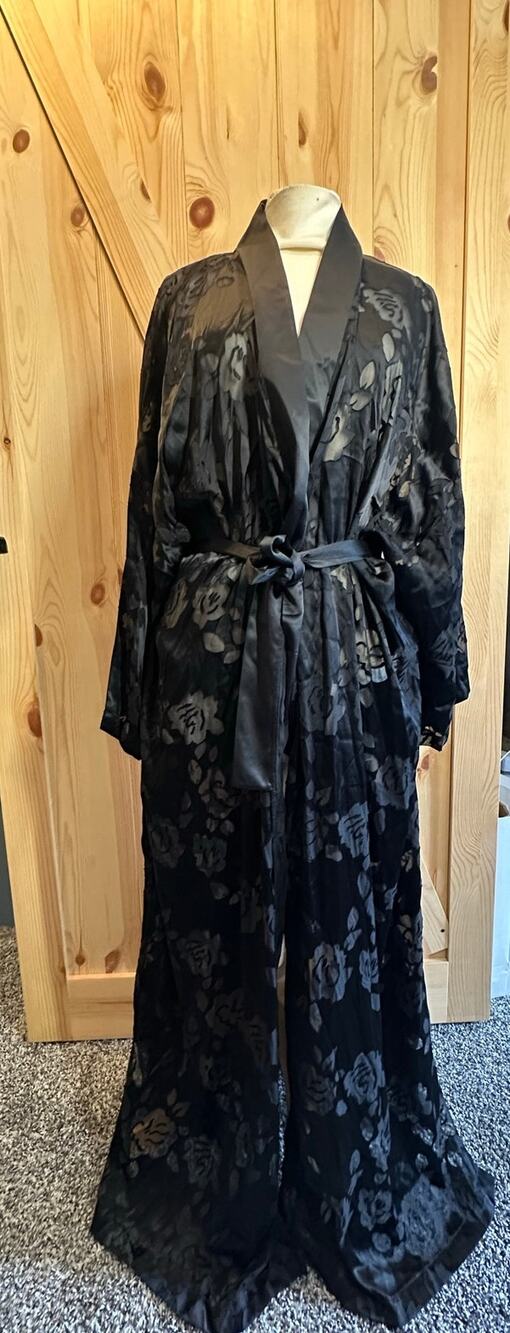 Rare Victoria's Secret VS Archives Burnout Floral Satin Long Robe - Size XL